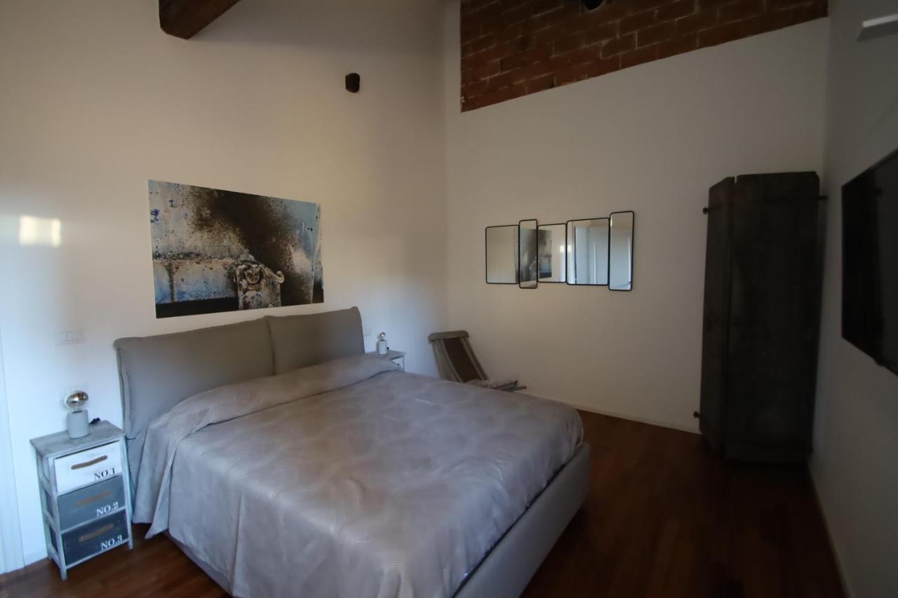 Charme Appartamento Immerso Tra Le Mura Bolognesi Extérieur photo